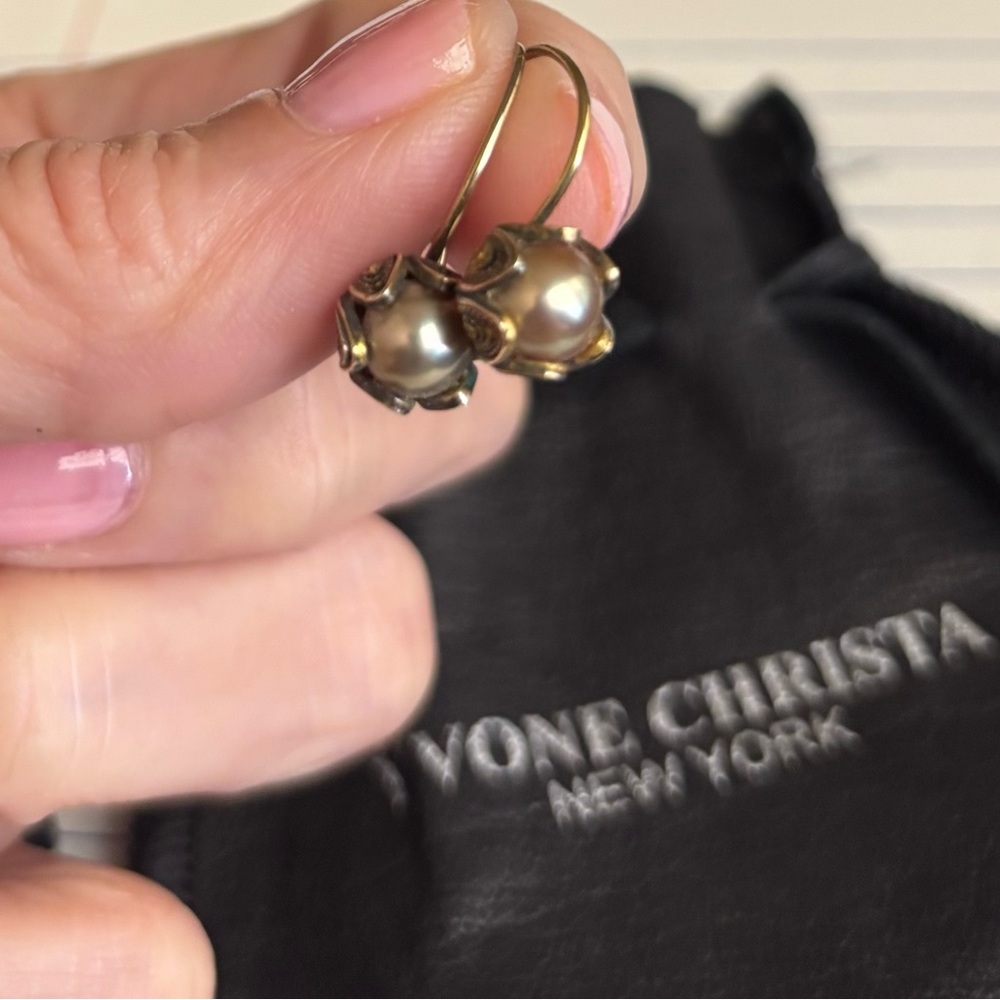 Gold Pearl Earrings